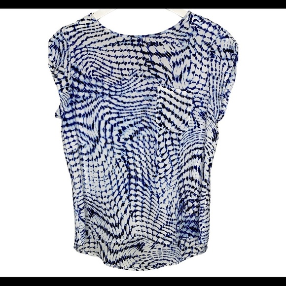 VIOLET & CLAIRE (Anthropologie) Mermaid Print Blouse With Cap Sleeves Blue Small - Picture 4 of 7